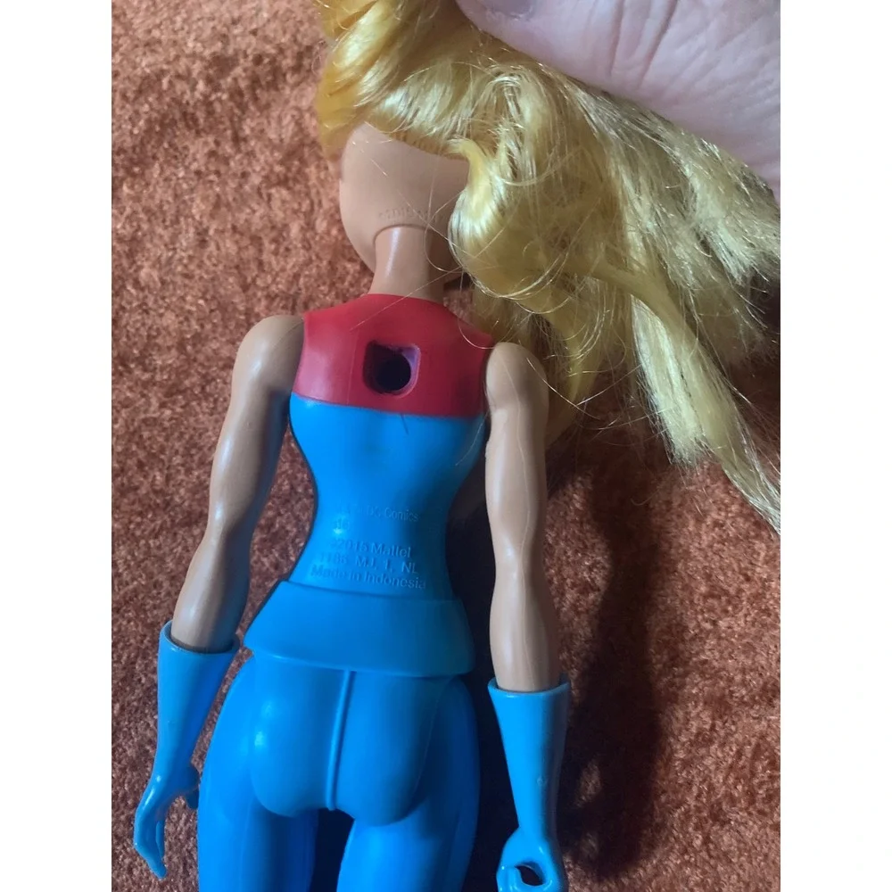 Mattel DC Super Hero Girls Supergirl 12 inch Action Doll 2015 Blonde Blue Red